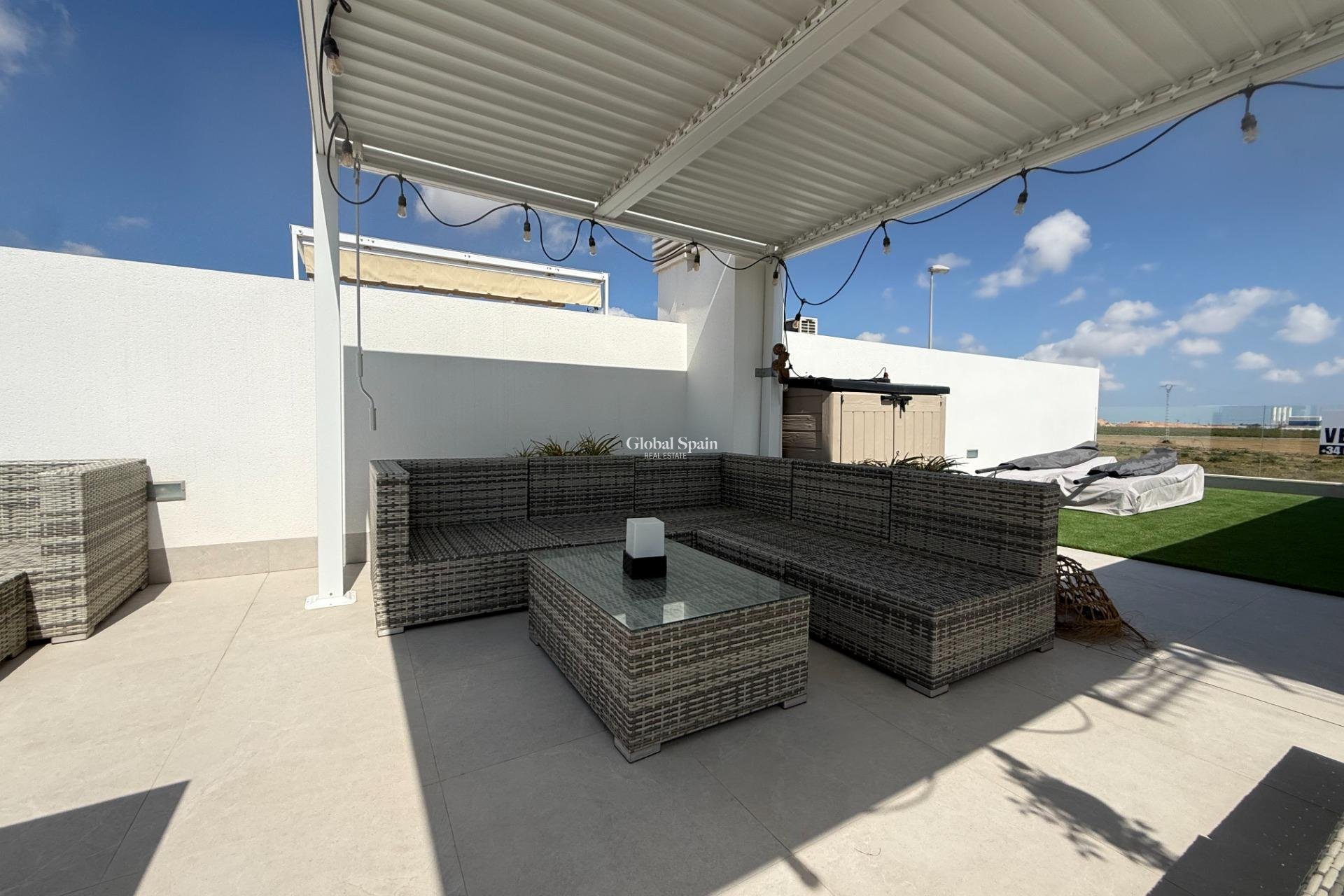 Wederverkoop - VILLA -
TORRE PACHECO - Balsicas