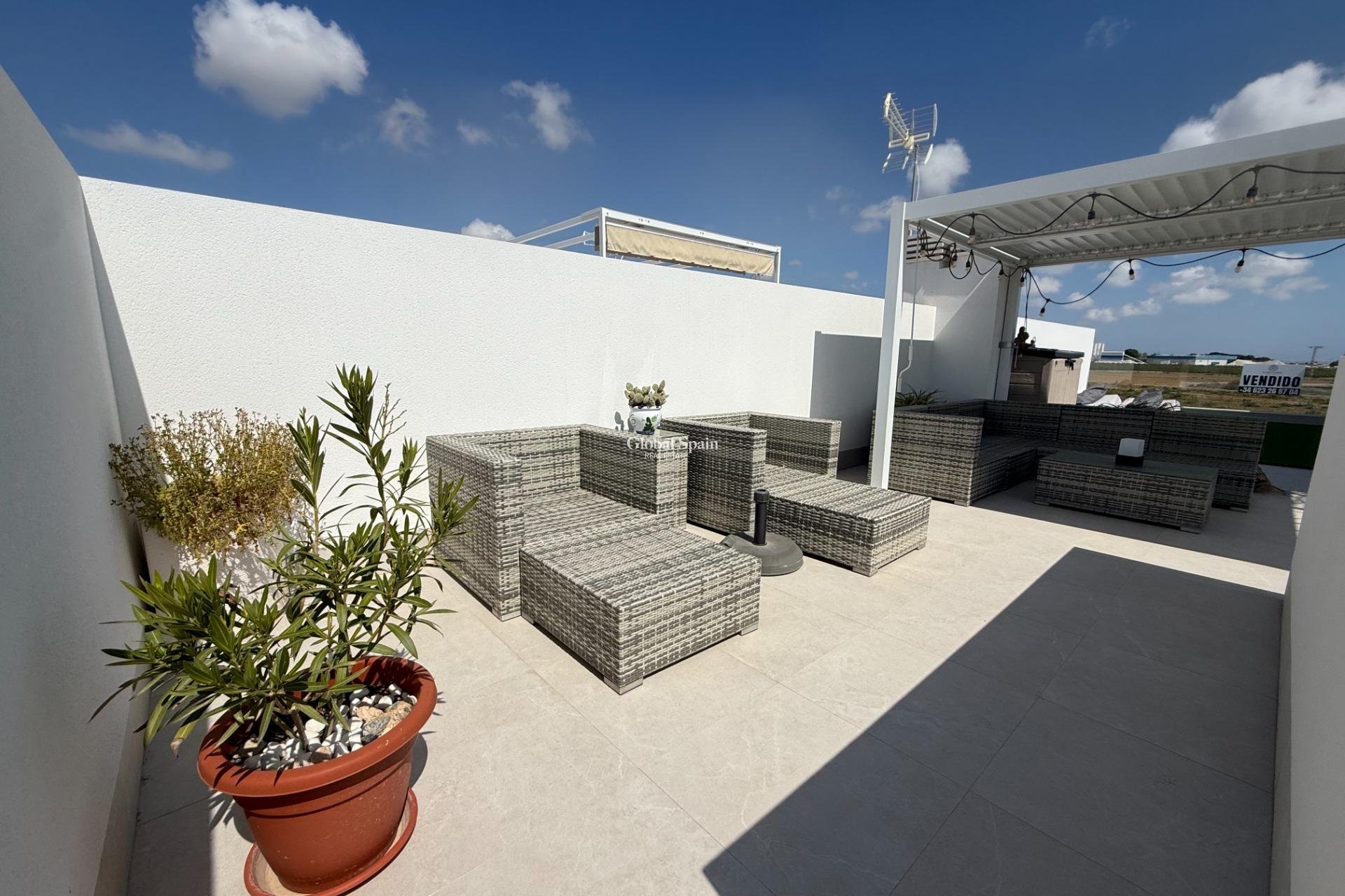 Wederverkoop - VILLA -
TORRE PACHECO - Balsicas