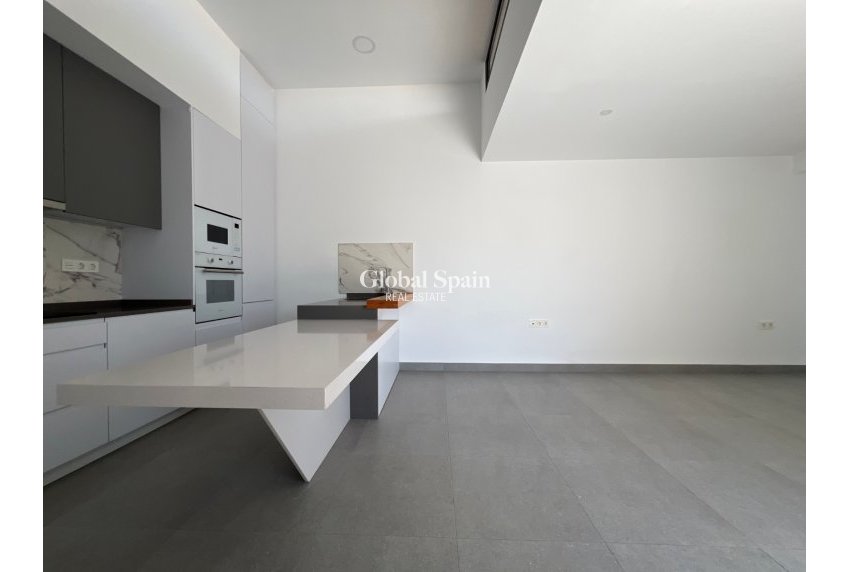 Wederverkoop - VILLA -
TORRE PACHECO - Inland