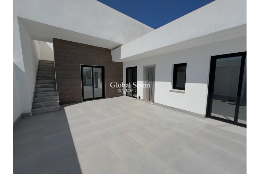 Wederverkoop - VILLA -
TORRE PACHECO - Inland