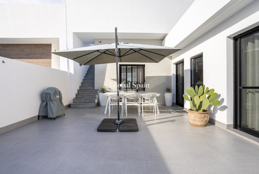 Wederverkoop - VILLA -
TORRE PACHECO - Inland