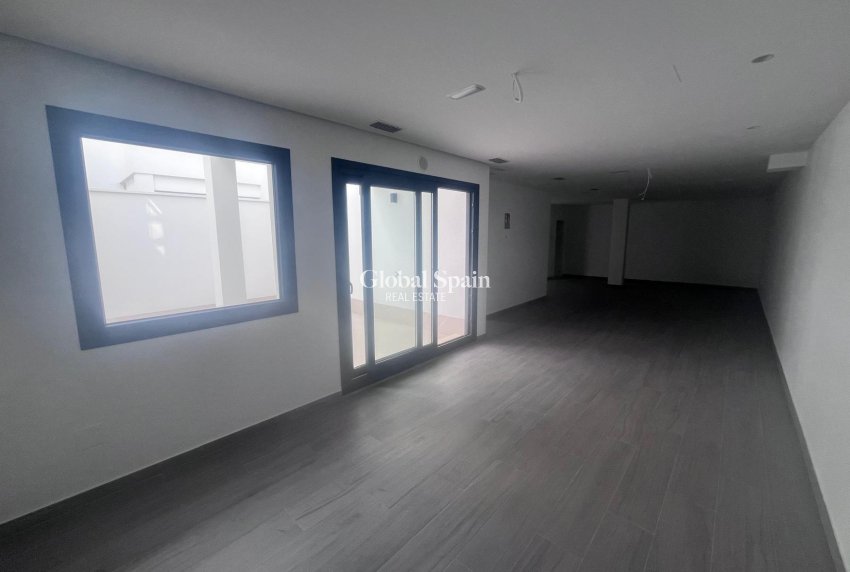 Wederverkoop - VILLA -
TORRE PACHECO - Inland