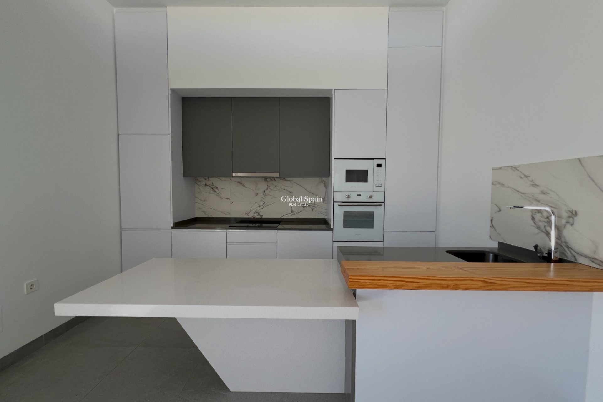 Wederverkoop - VILLA -
TORRE PACHECO - Inland