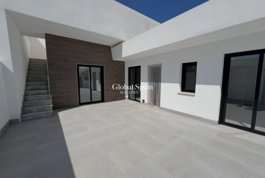 Wederverkoop - VILLA -
TORRE PACHECO - Inland