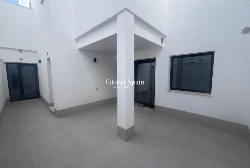 Wederverkoop - VILLA -
TORRE PACHECO - Inland