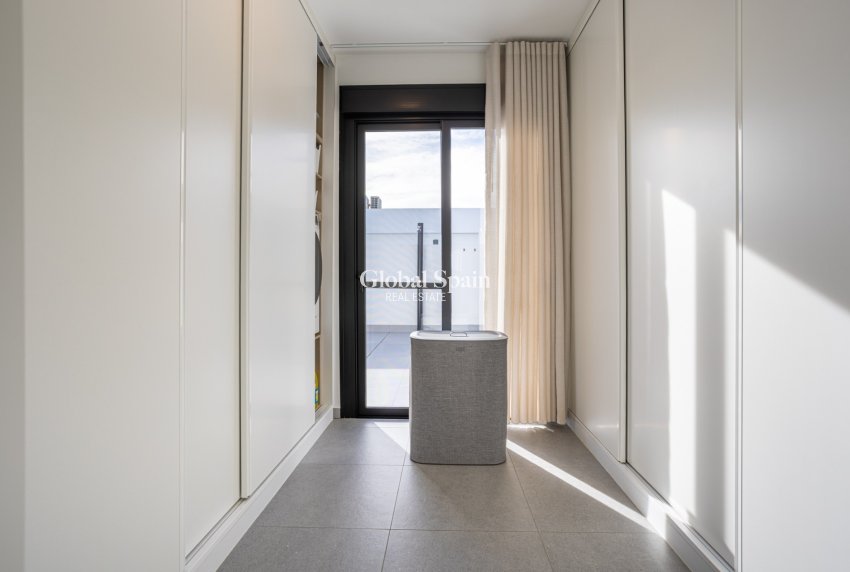 Wederverkoop - VILLA -
TORRE PACHECO - Inland