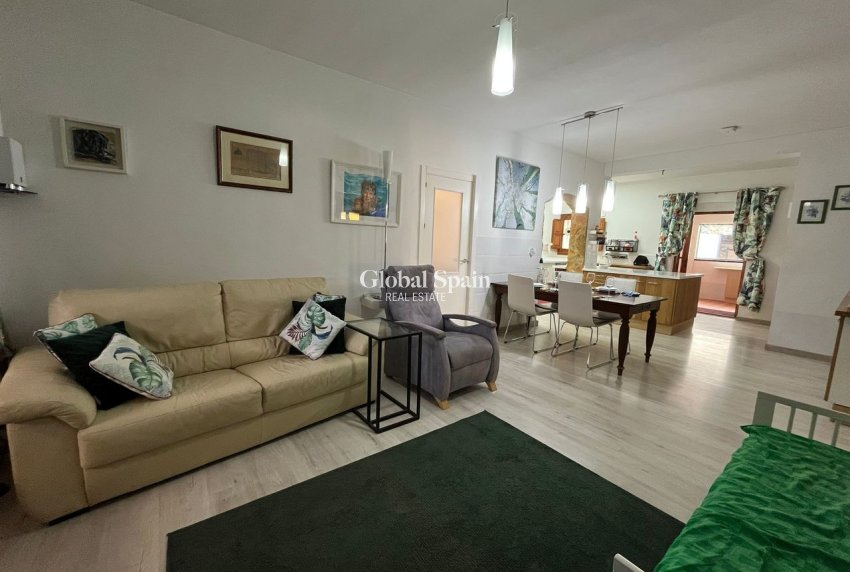 Wederverkoop - VILLA -
TORRE PACHECO - Inland