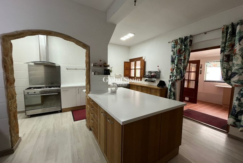 Wederverkoop - VILLA -
TORRE PACHECO - Inland