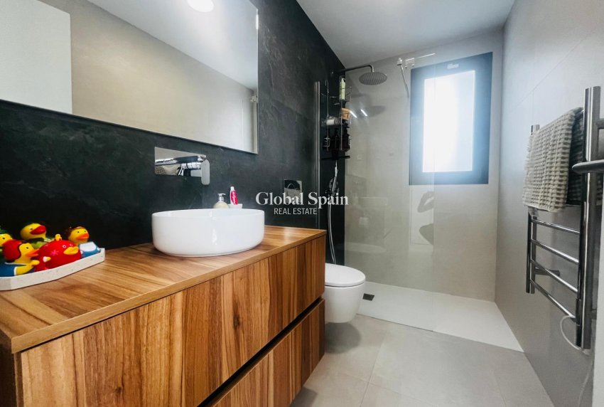 Wederverkoop - VILLA -
TORRE PACHECO - Inland