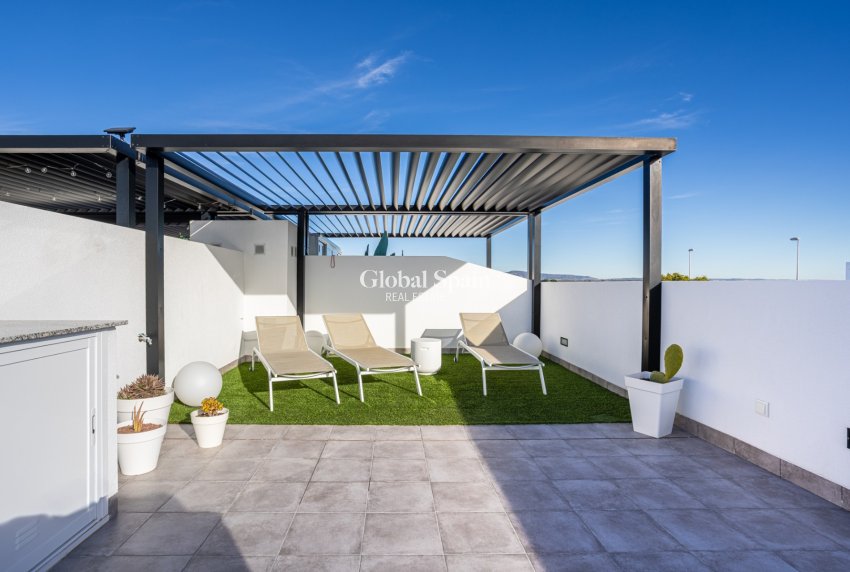 Wederverkoop - VILLA -
TORRE PACHECO - Inland