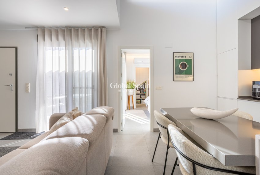 Wederverkoop - VILLA -
TORRE PACHECO - Inland