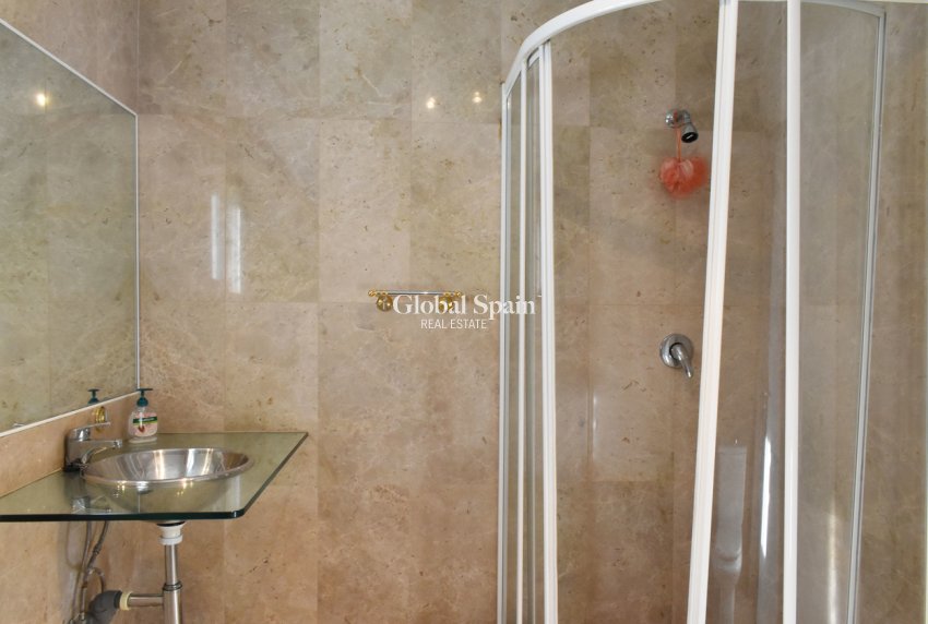 Wederverkoop - VILLA -
TORREMENDO - Costa Blanca