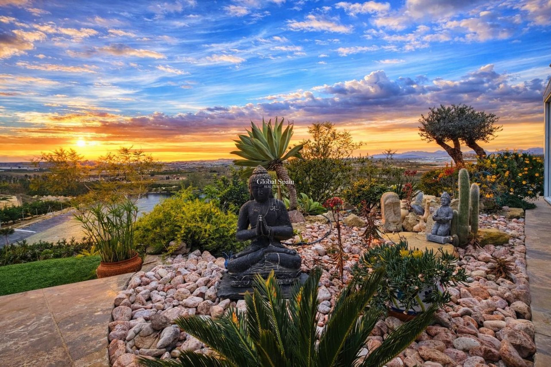 Wederverkoop - VILLA -
TORREMENDO - Costa Blanca