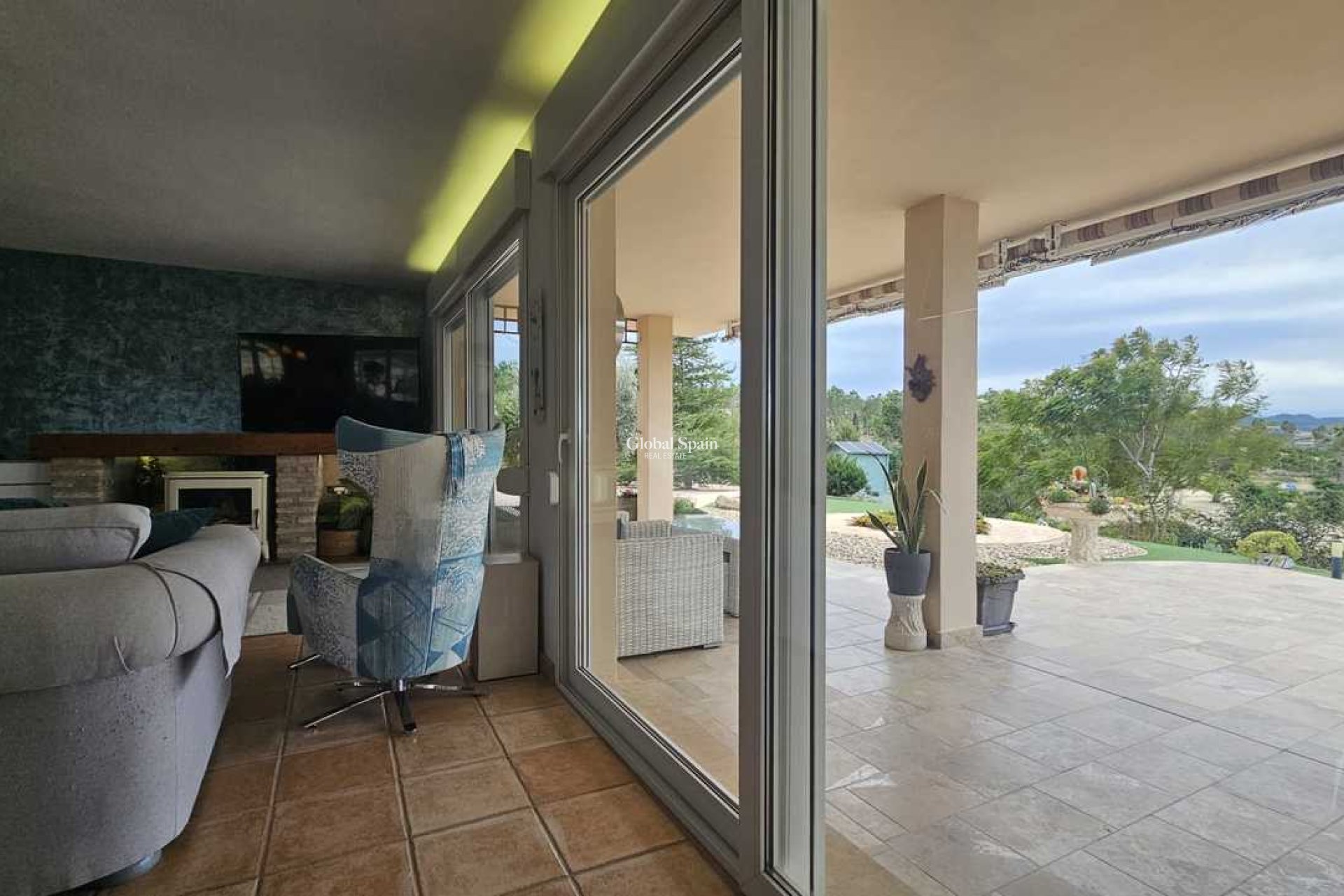 Wederverkoop - VILLA -
TORREMENDO - Costa Blanca