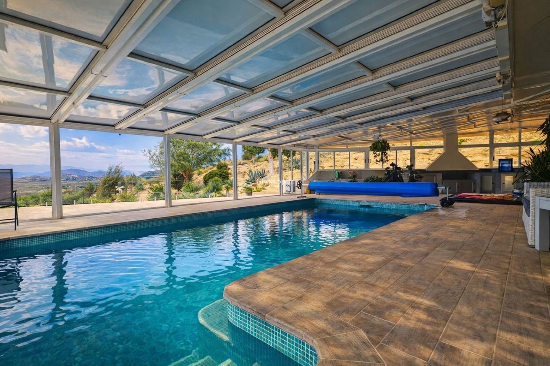 Wederverkoop - VILLA -
TORREMENDO - Costa Blanca