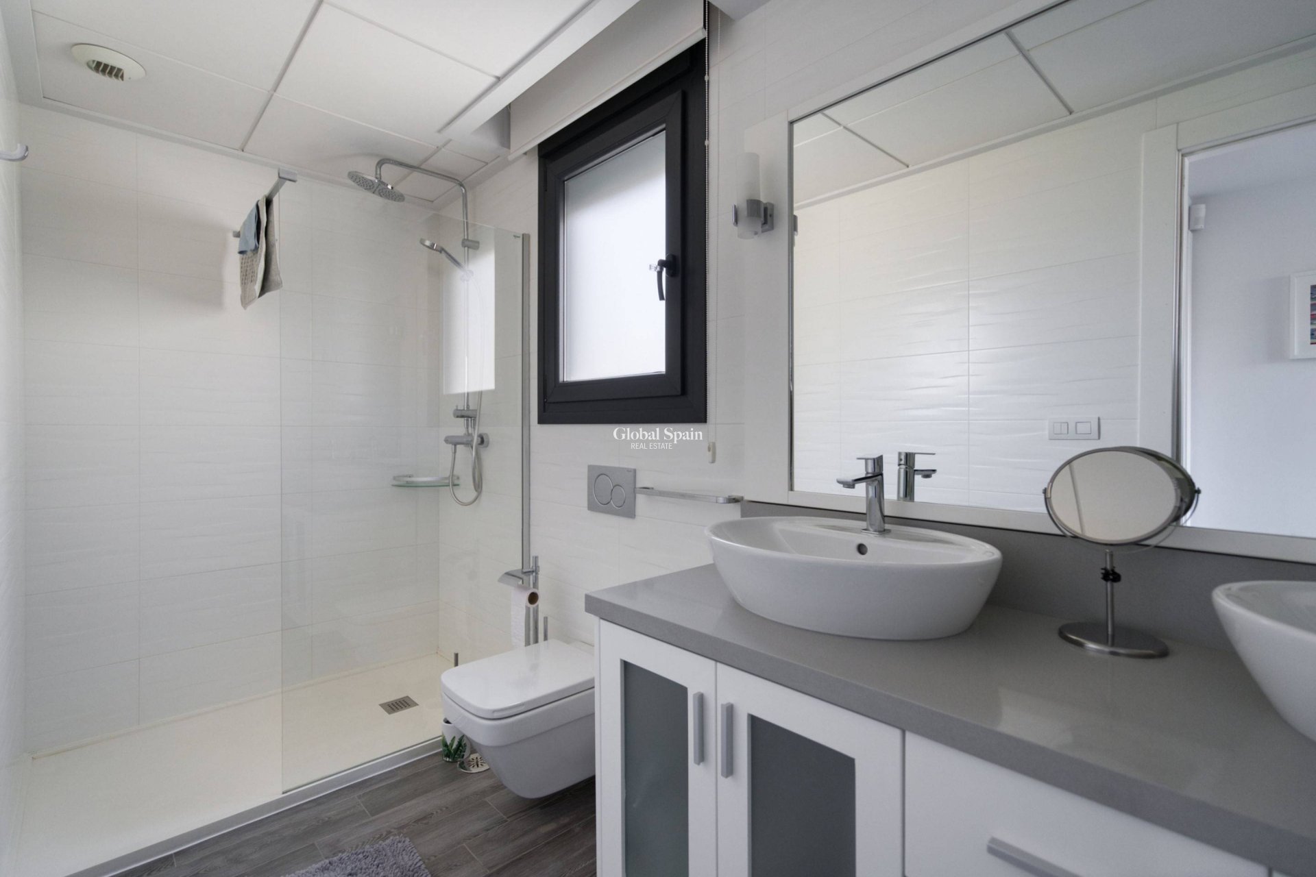 Wederverkoop - VILLA -
TORREVIEJA - Aguas nuevas 2