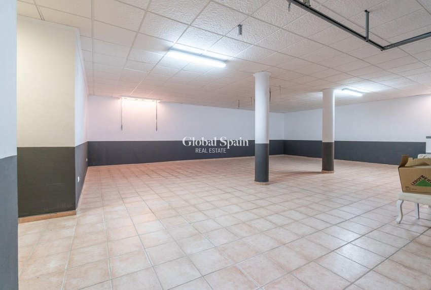 Wederverkoop - VILLA -
TORREVIEJA - Aguas nuevas 2