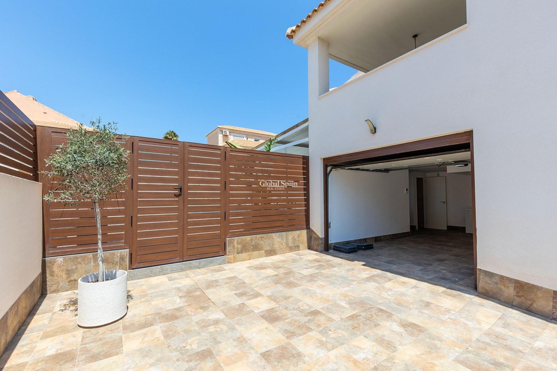 Wederverkoop - Villa -
TORREVIEJA - Aguas Nuevas