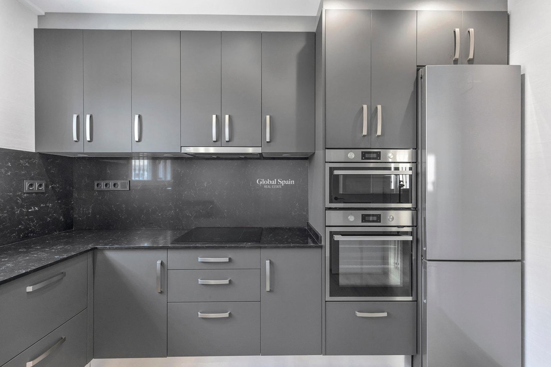 Wederverkoop - Villa -
TORREVIEJA - Aguas Nuevas