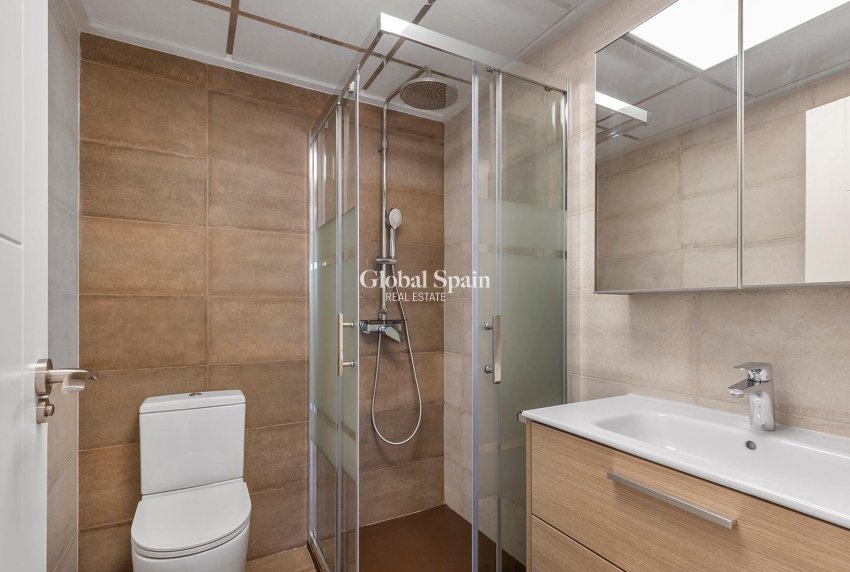 Wederverkoop - Villa -
TORREVIEJA - Aguas Nuevas