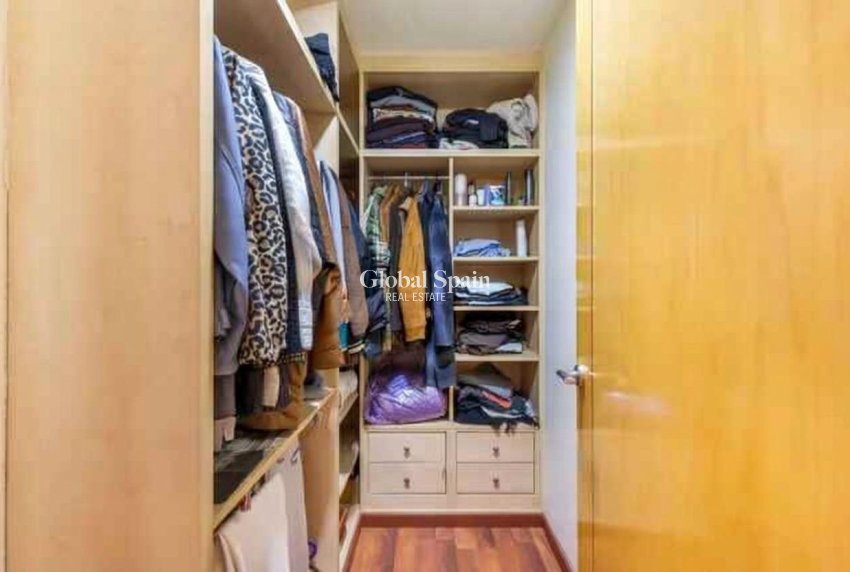 Wederverkoop - VILLA -
TORREVIEJA - Aguas Nuevas