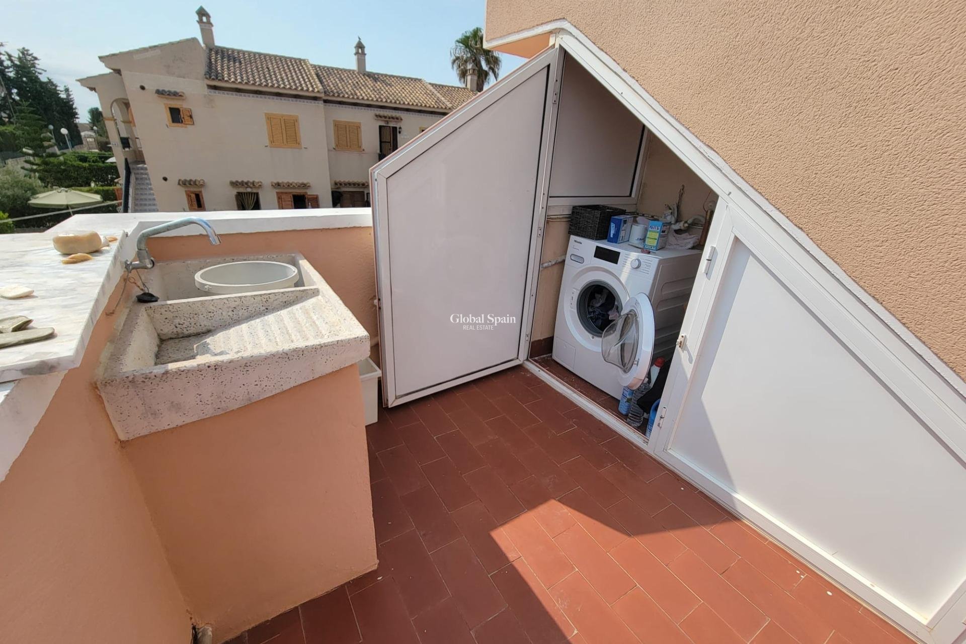 Wederverkoop - VILLA -
TORREVIEJA - Aguas Nuevas
