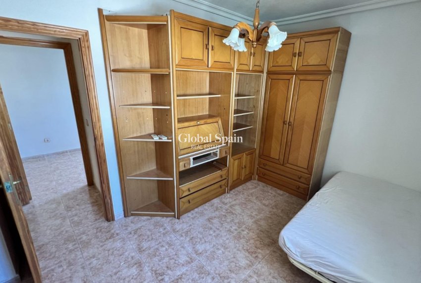 Wederverkoop - VILLA -
TORREVIEJA - Aguas Nuevas