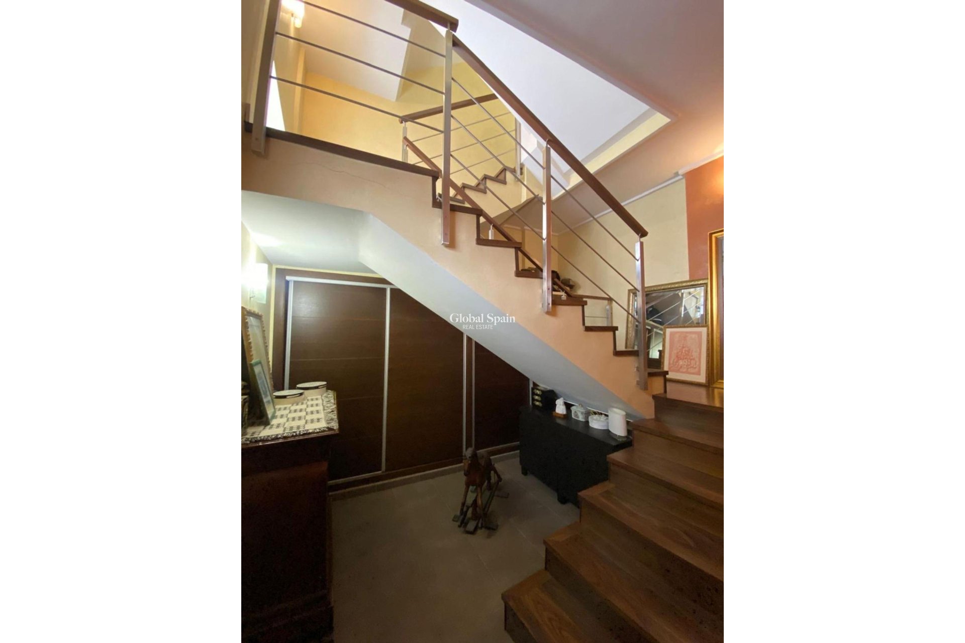 Wederverkoop - VILLA -
TORREVIEJA - Centro - Muelle Pesquero