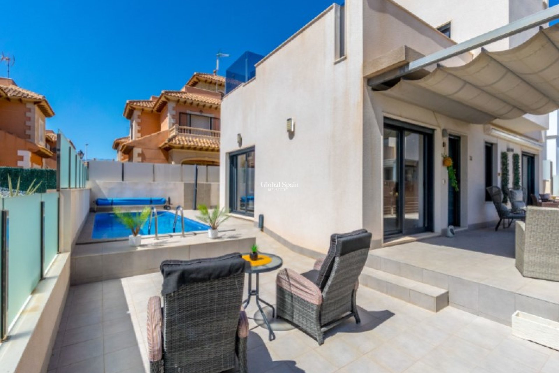 Wederverkoop - VILLA -
TORREVIEJA - Costa Blanca
