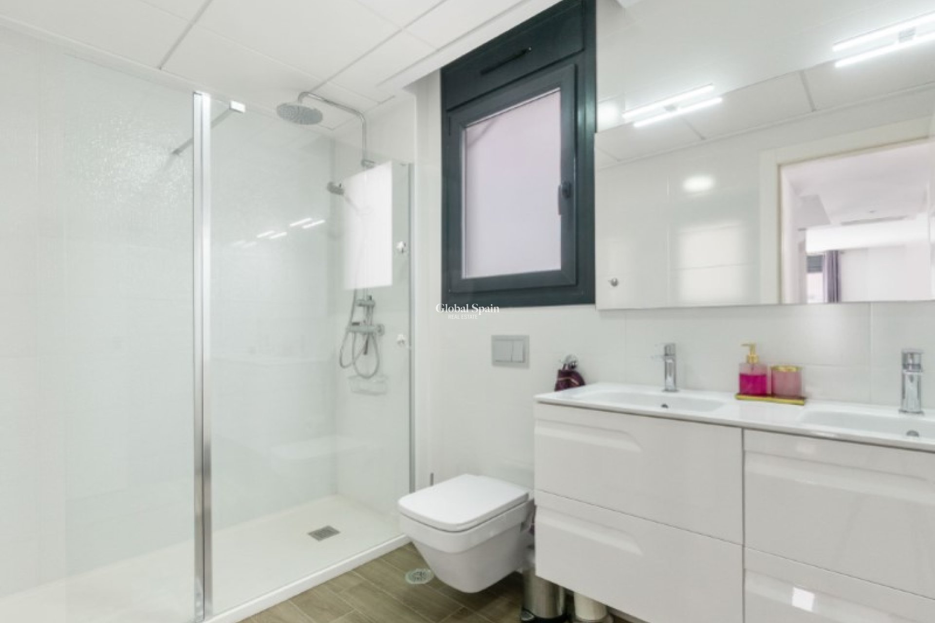 Wederverkoop - VILLA -
TORREVIEJA - Costa Blanca