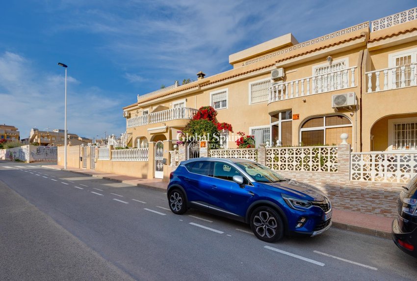 Wederverkoop - VILLA -
TORREVIEJA - Costa Blanca
