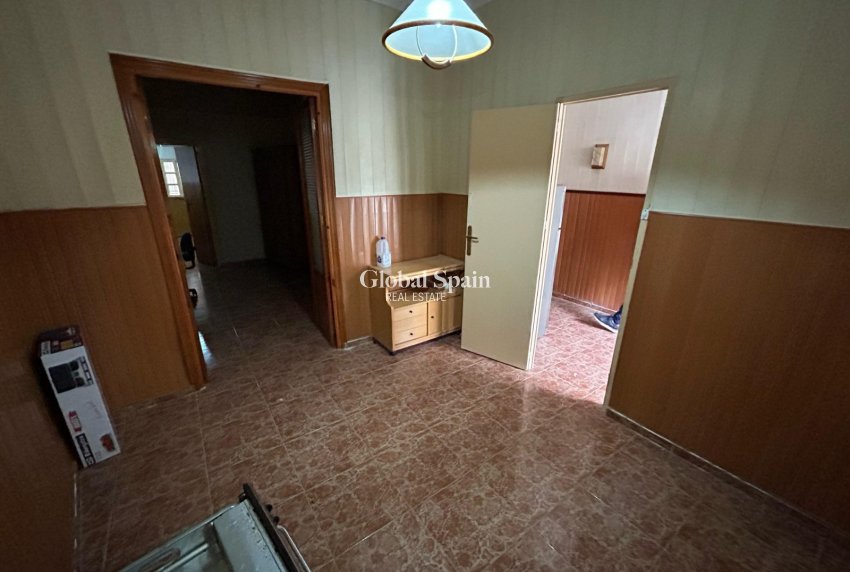 Wederverkoop - VILLA -
TORREVIEJA - Costa Blanca