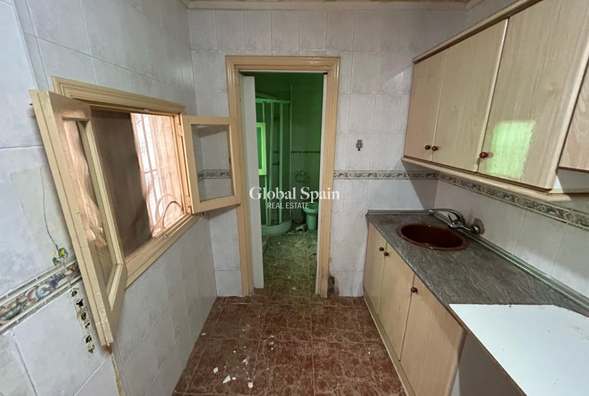 Wederverkoop - VILLA -
TORREVIEJA - Costa Blanca