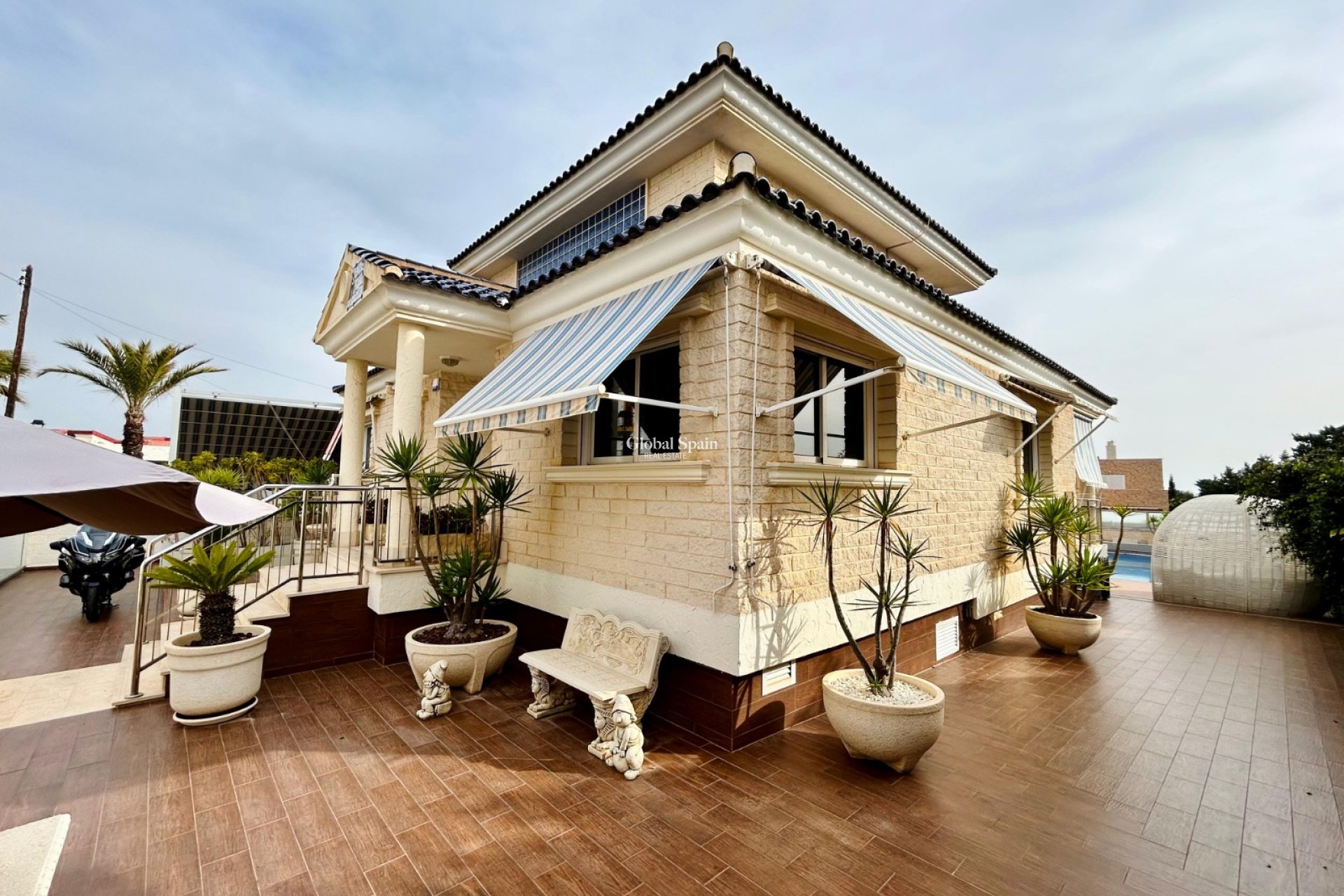 Wederverkoop - VILLA -
TORREVIEJA - Costa Blanca