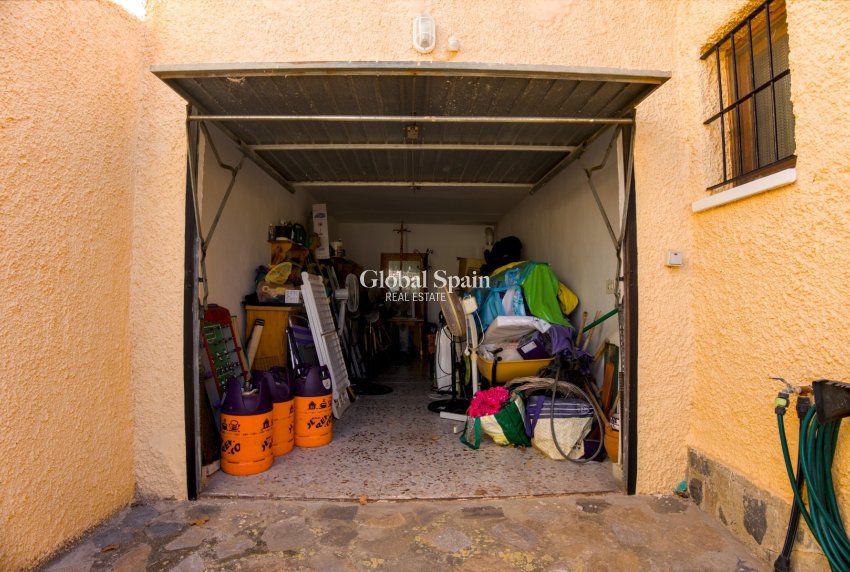 Wederverkoop - VILLA -
TORREVIEJA - Costa Blanca