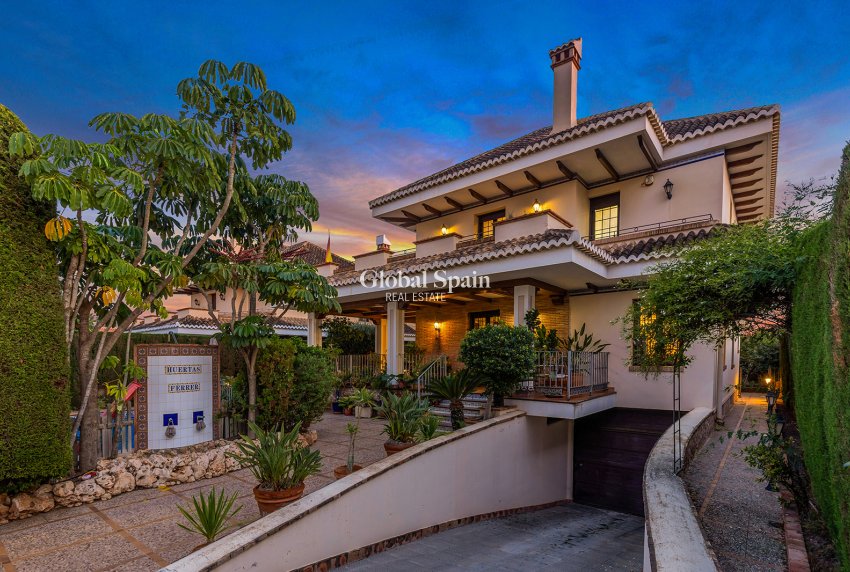 Wederverkoop - VILLA -
TORREVIEJA - Costa Blanca