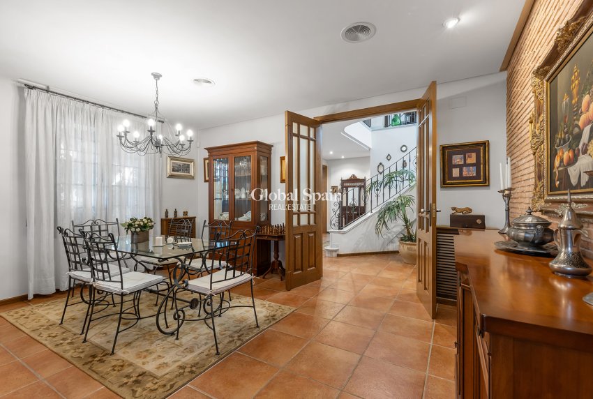 Wederverkoop - VILLA -
TORREVIEJA - Costa Blanca