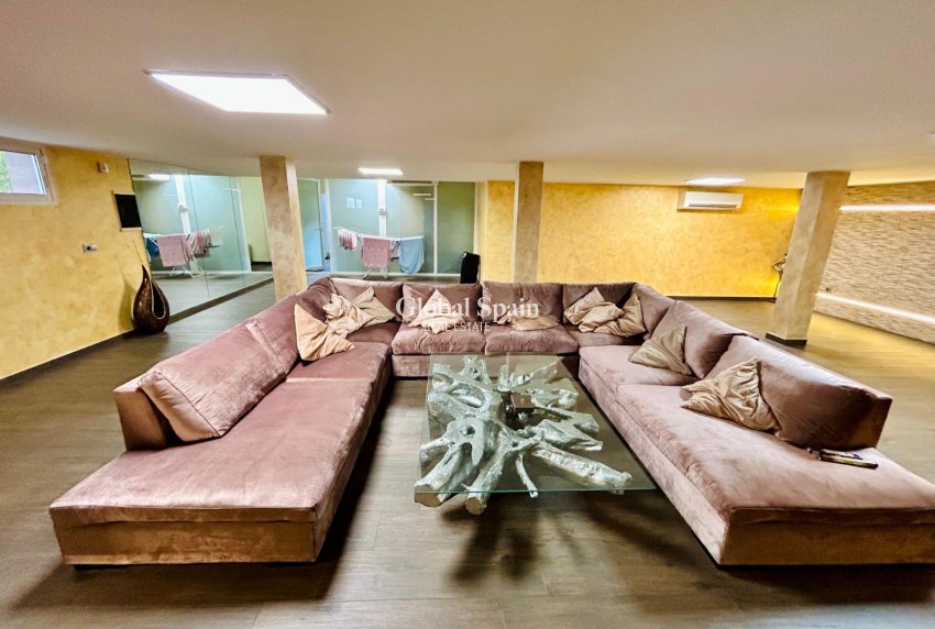 Wederverkoop - VILLA -
TORREVIEJA - Costa Blanca