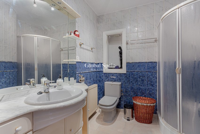 Wederverkoop - VILLA -
TORREVIEJA - Costa Blanca