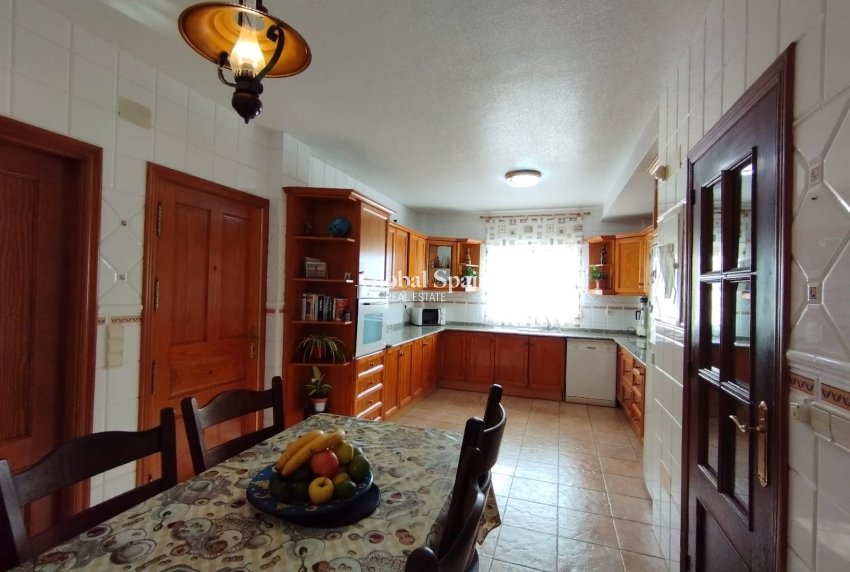 Wederverkoop - VILLA -
TORREVIEJA - Costa Blanca