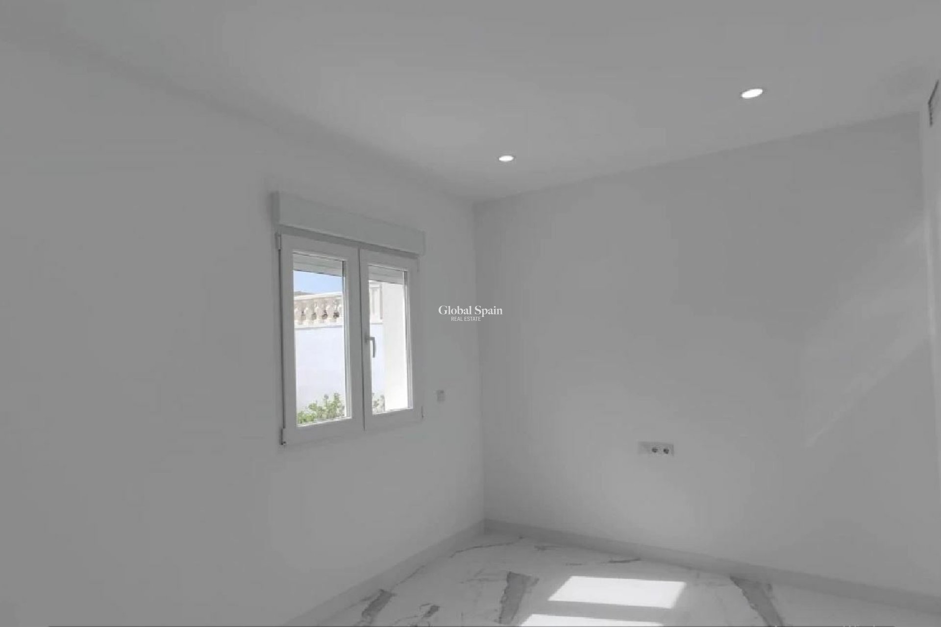 Wederverkoop - VILLA -
TORREVIEJA - Costa Blanca