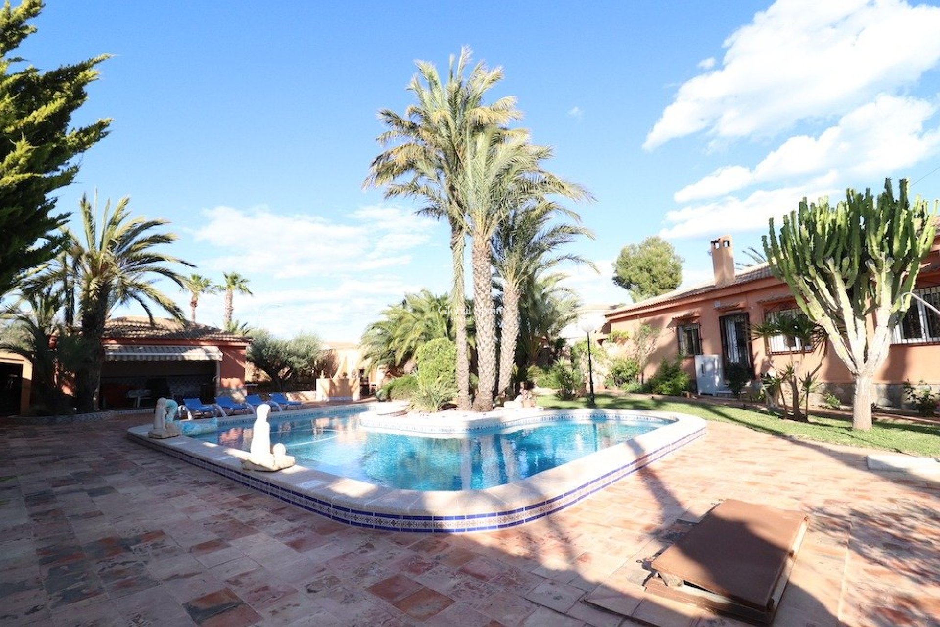 Wederverkoop - VILLA -
TORREVIEJA - Costa Blanca
