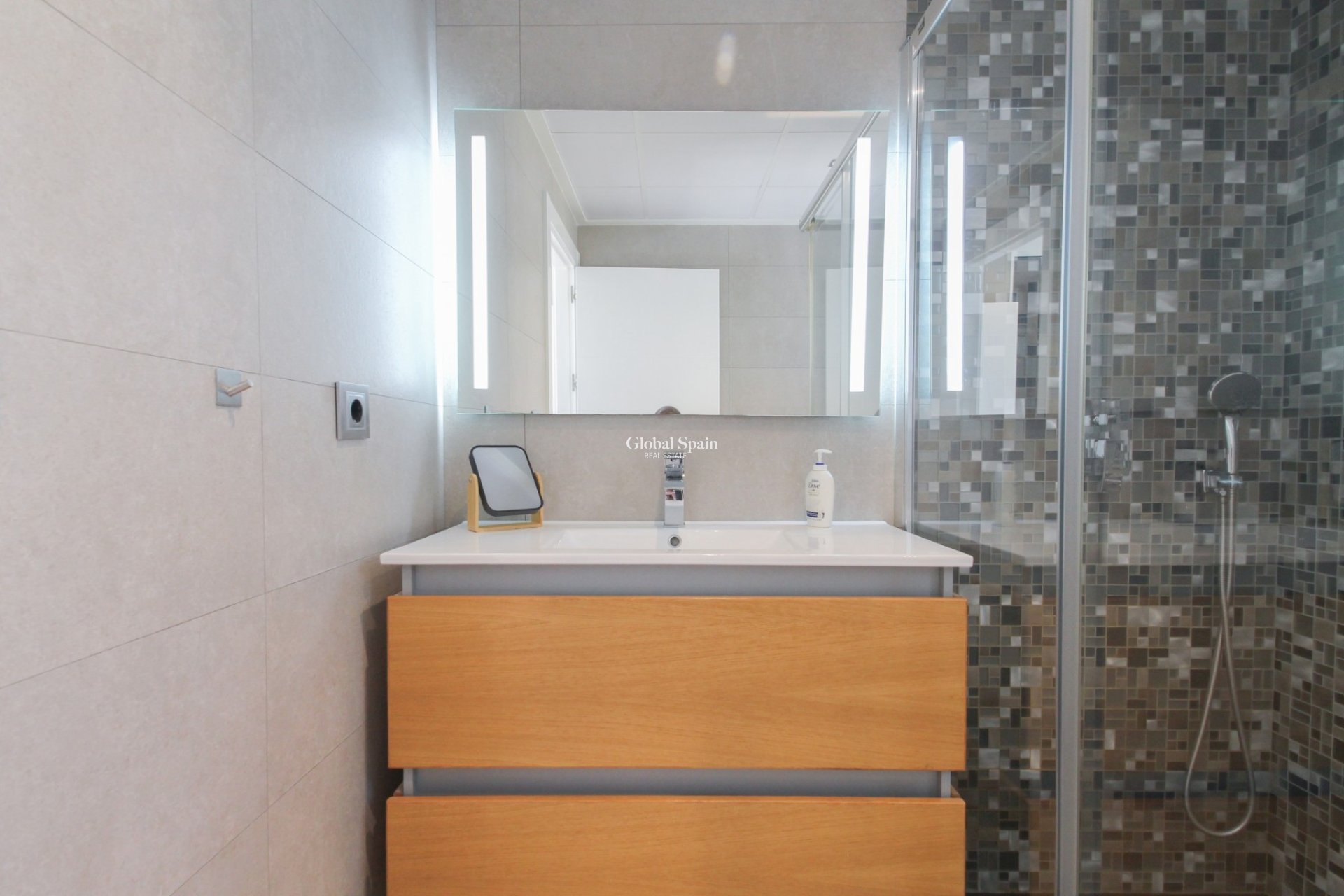 Wederverkoop - VILLA -
TORREVIEJA - Costa Blanca