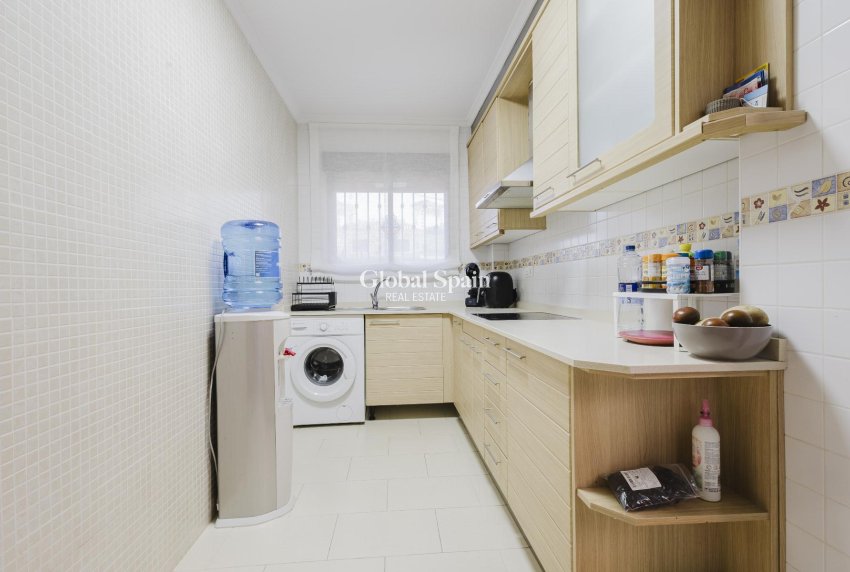 Wederverkoop - VILLA -
TORREVIEJA - Costa Blanca