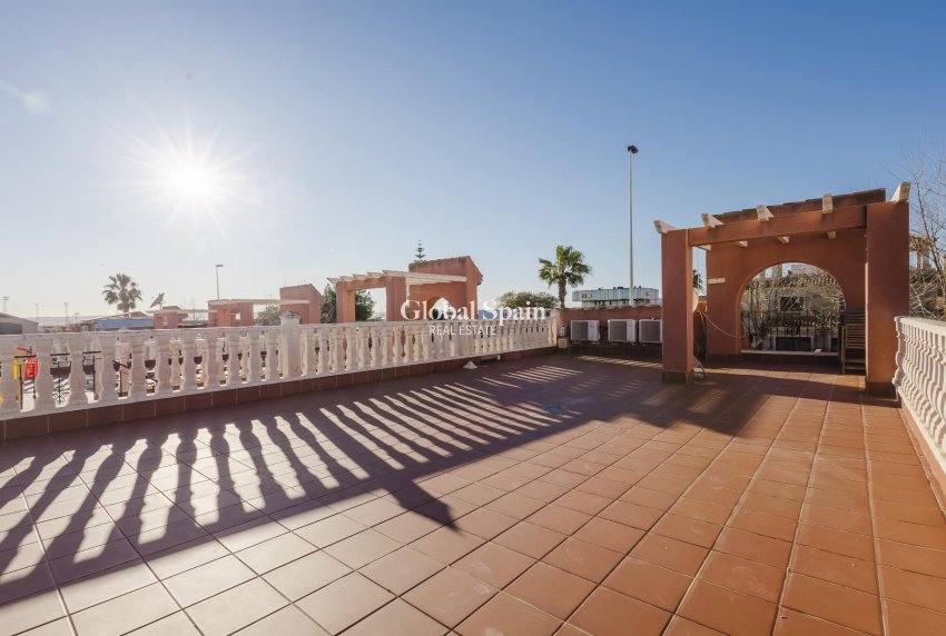 Wederverkoop - VILLA -
TORREVIEJA - Costa Blanca