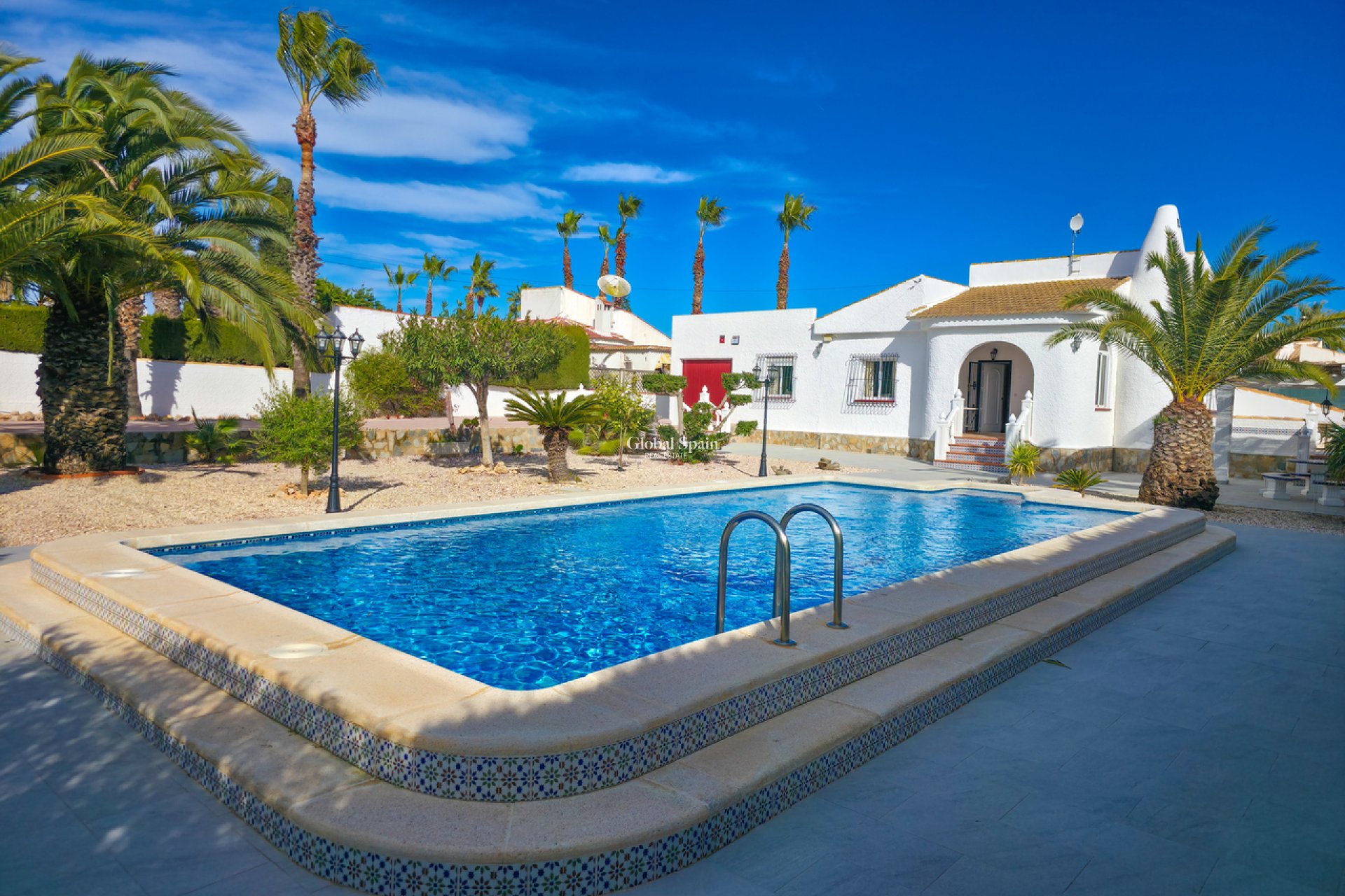 Wederverkoop - VILLA -
TORREVIEJA - Costa Blanca