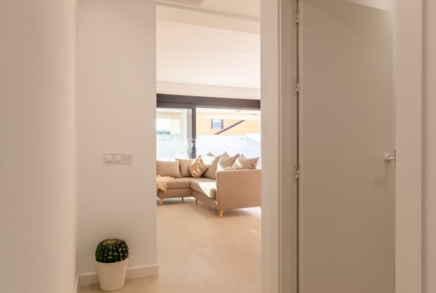 Wederverkoop - VILLA -
TORREVIEJA - Costa Blanca