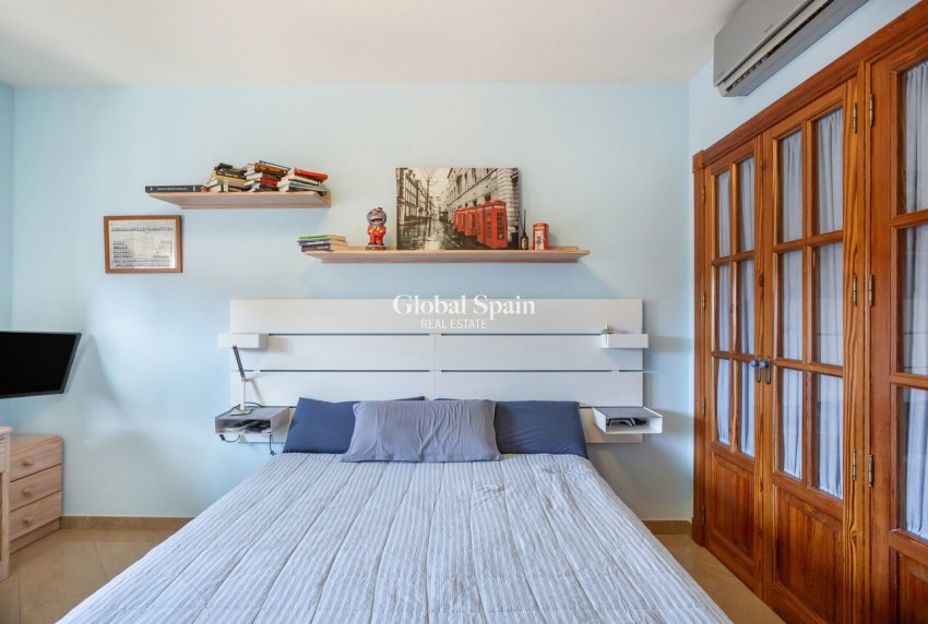 Wederverkoop - VILLA -
TORREVIEJA - Costa Blanca