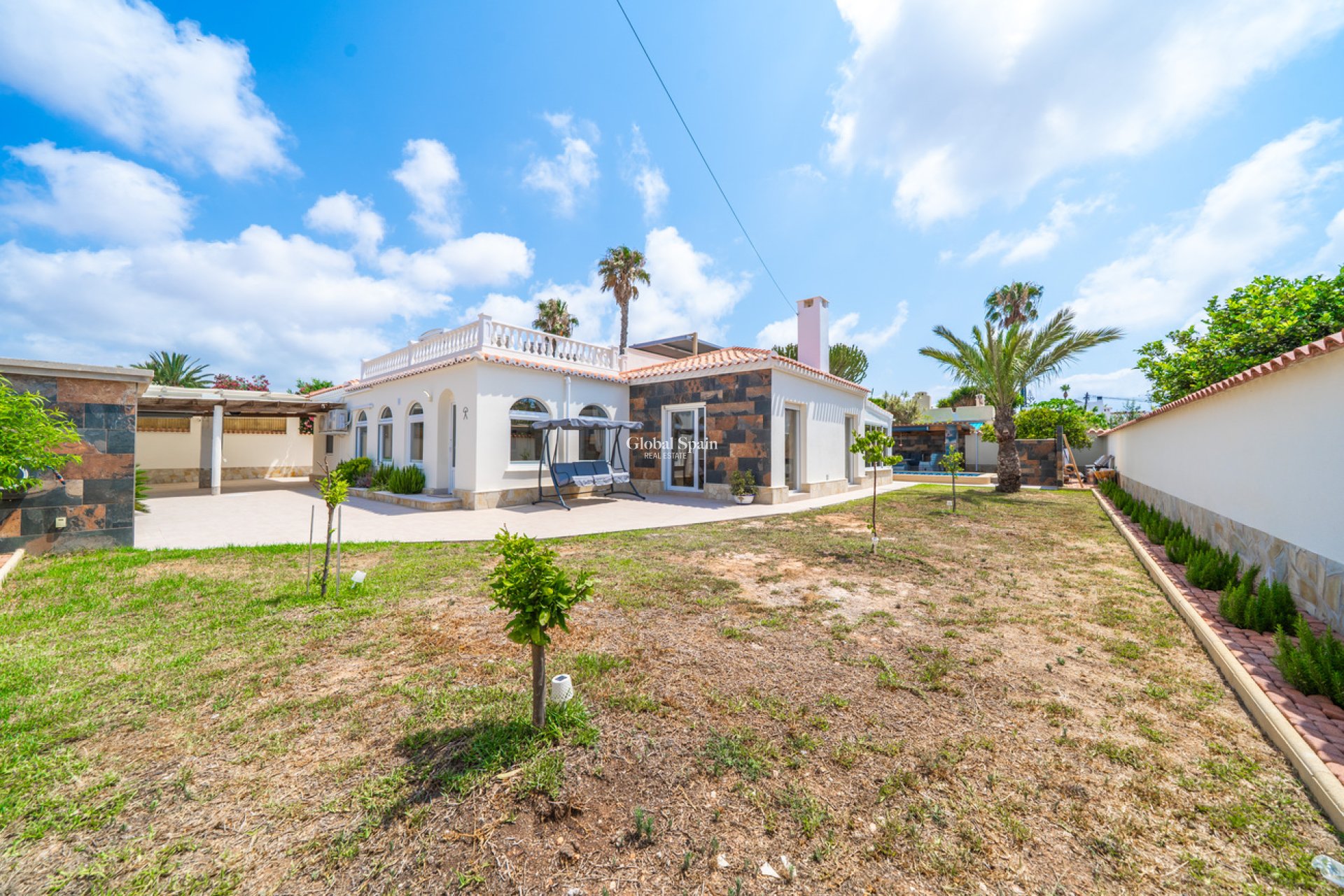 Wederverkoop - VILLA -
TORREVIEJA - Costa Blanca