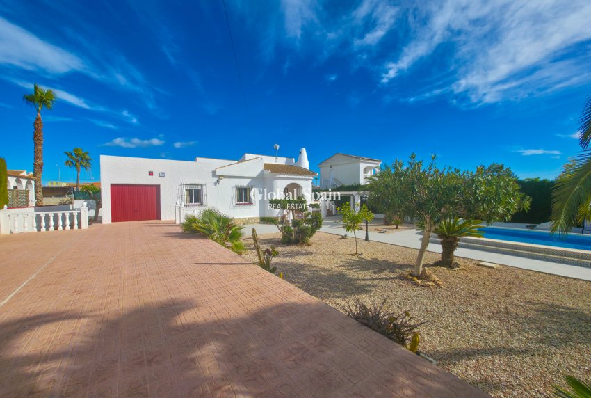 Wederverkoop - VILLA -
TORREVIEJA - Costa Blanca